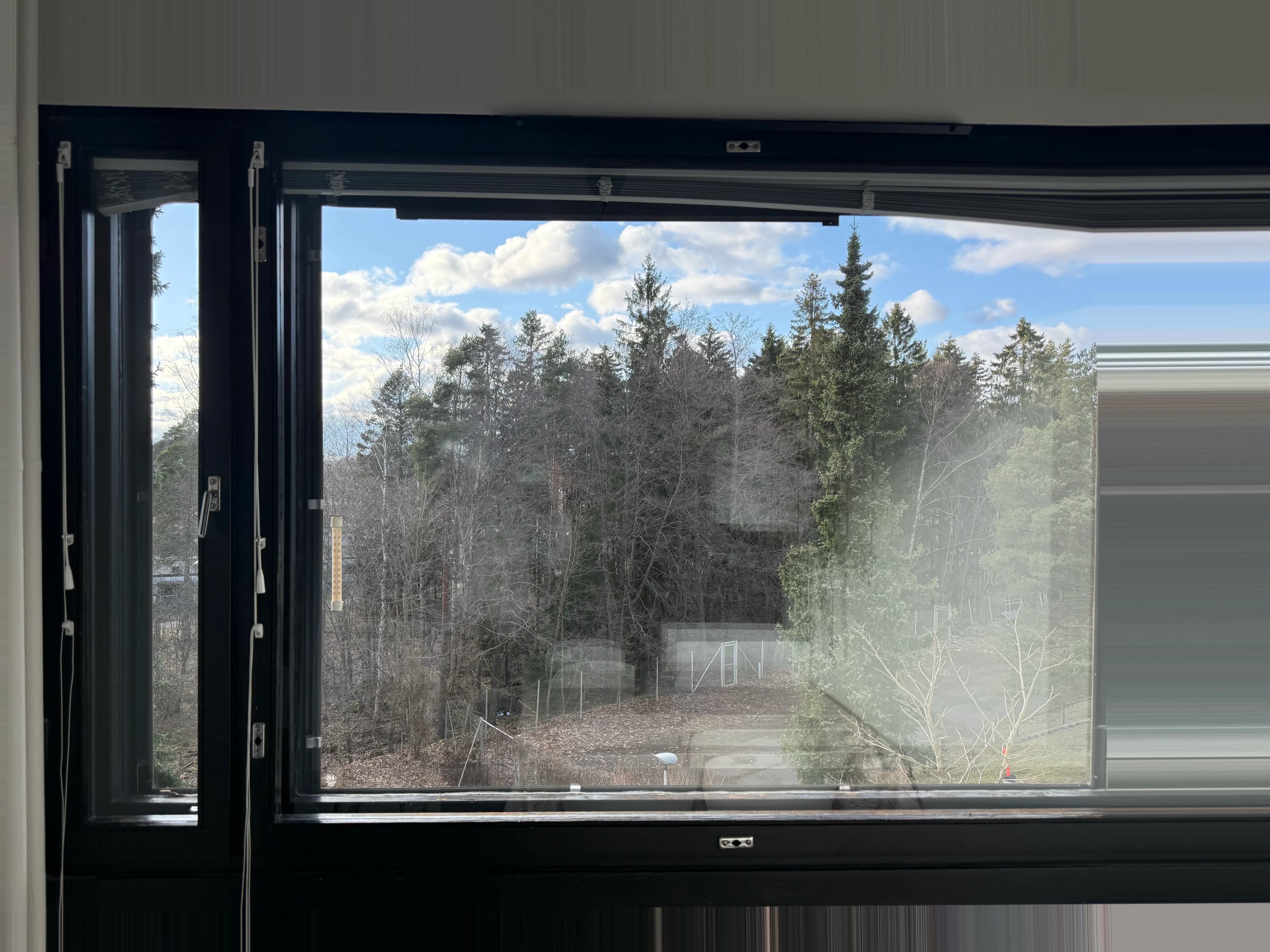 Jälkeen — ikkunanpesu